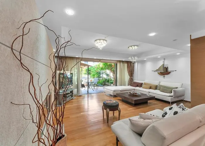 Veranna Lux * إياليسوس