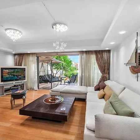 Veranna Lux * Ialysos (Rhodes)